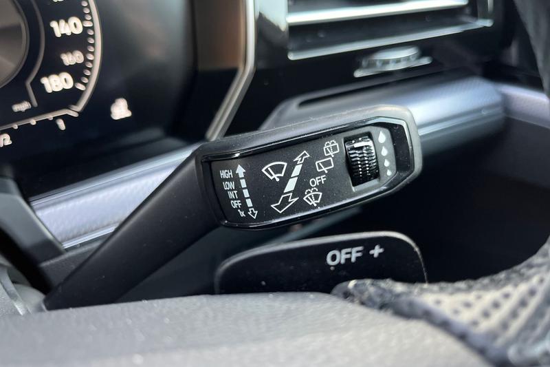 Used Volkswagen Touareg 2023 for sale - 76703192: Photo 15