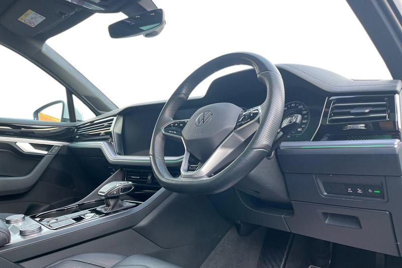 Used Volkswagen Touareg 2023 for sale - 76703192: Photo 9