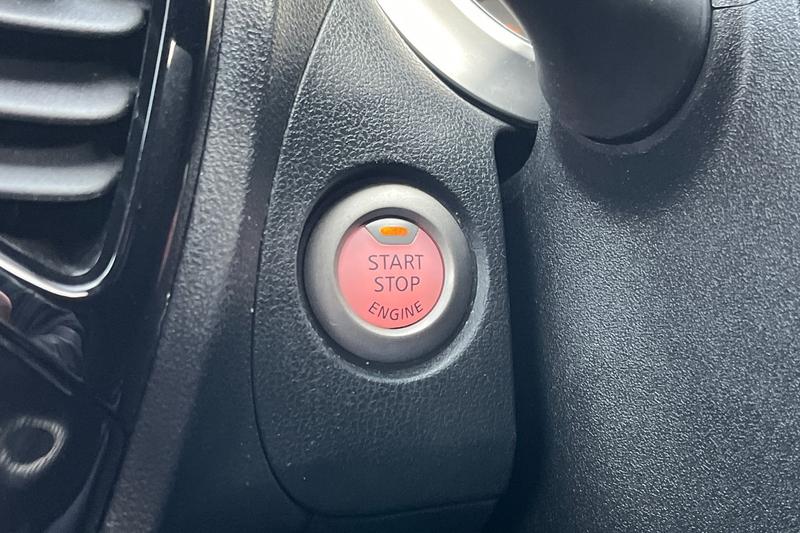 Used Nissan Juke 2017 for sale - 77945668: Photo 31