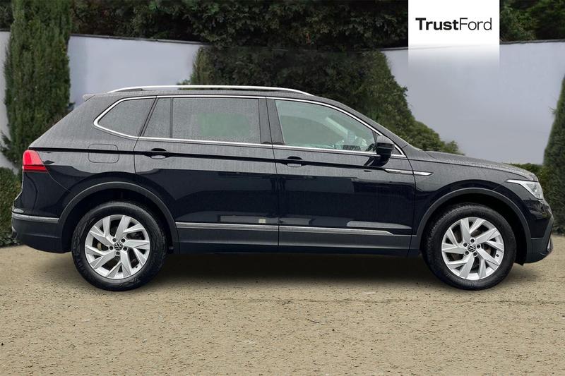 Used Volkswagen Tiguan Allspace 2024 for sale - 77435068: Photo 3