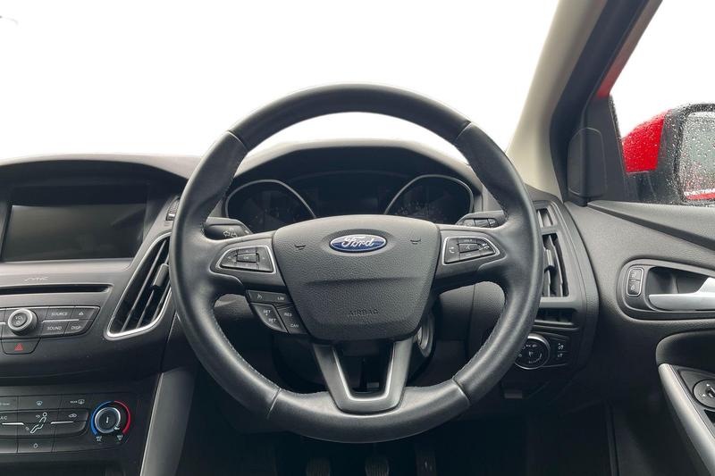 Used Ford Focus for sale - 76196448: Photo 11