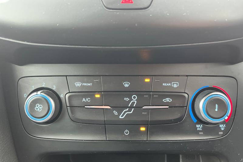 Used Ford Focus for sale - 76196448: Photo 28