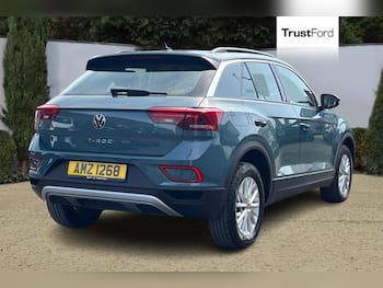 Used Volkswagen T-Roc 2023 for sale - 79690208: Photo
