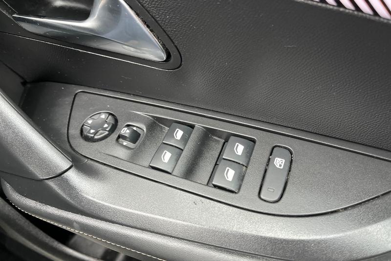 Used Peugeot 2008 2024 for sale - 78095176: Photo 16