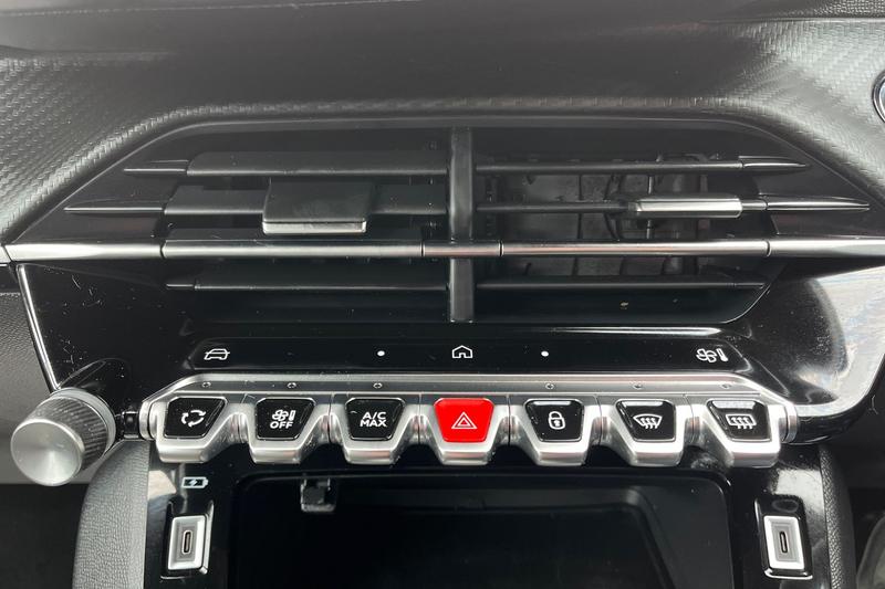 Used Peugeot 2008 2024 for sale - 78095176: Photo 31