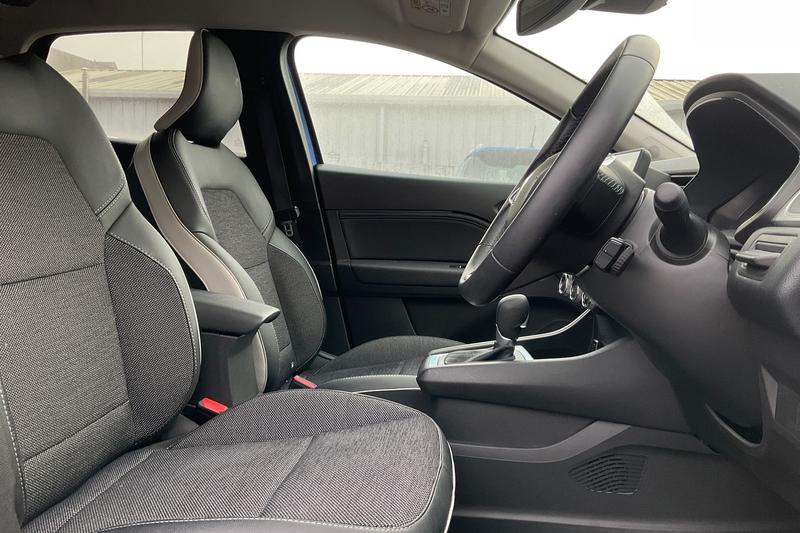 Used Renault Captur 2023 for sale - 76744312: Photo 17