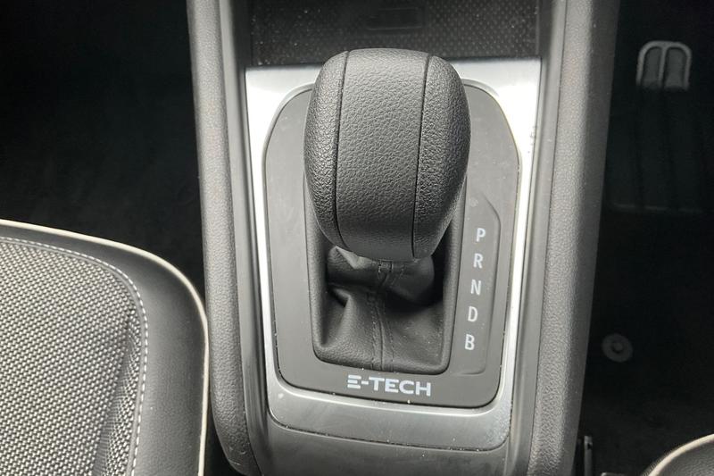 Used Renault Captur 2023 for sale - 76744312: Photo 28