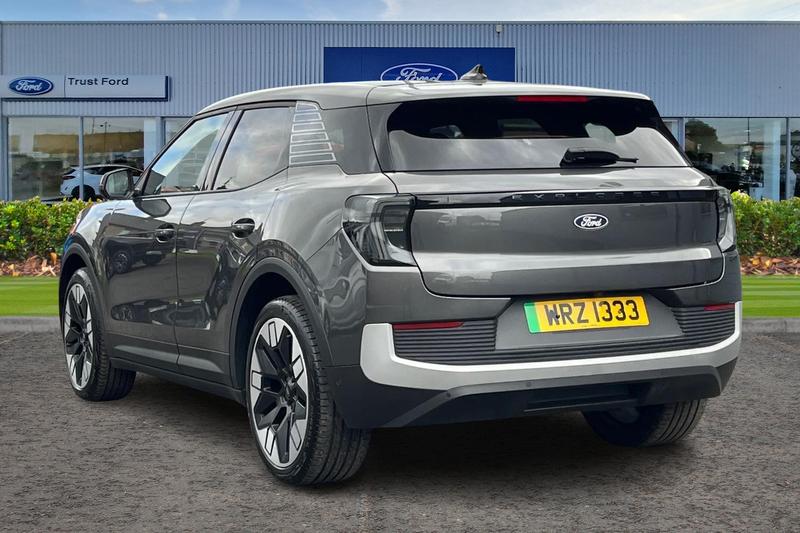 Used Ford Explorer 2024 for sale - 76750438: Photo 2