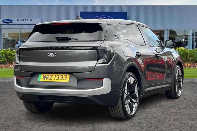 Used Ford Explorer 2024 for sale - 76931290: Photo 4