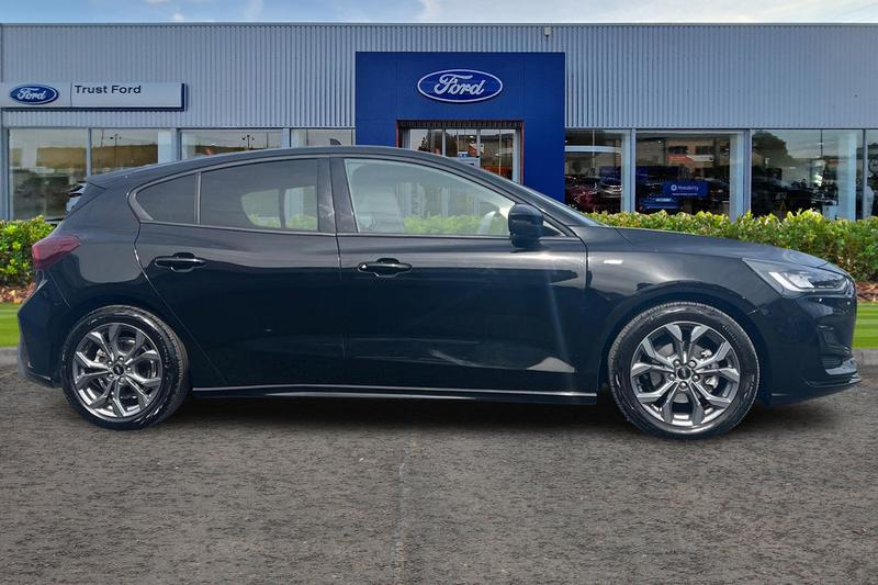 Used Ford Focus 2024 for sale - 78166356: Photo 3