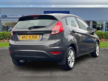 Used Ford Fiesta 2017 for sale - 76327742: Photo