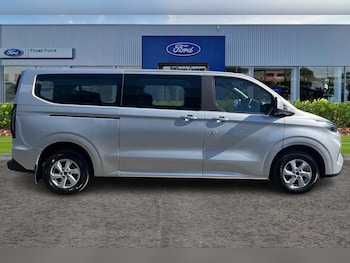 Used Ford Tourneo Custom 2024 for sale - 78350676: Photo