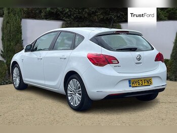 Used Vauxhall Astra 2013 for sale - 78644206: Photo