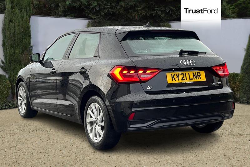 Used Audi A1 2021 for sale - 76847453: Photo 2