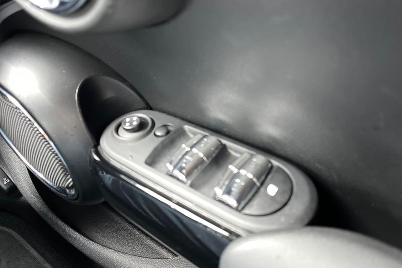 Used MINI Hatch 2019 for sale - 76611291: Photo 16