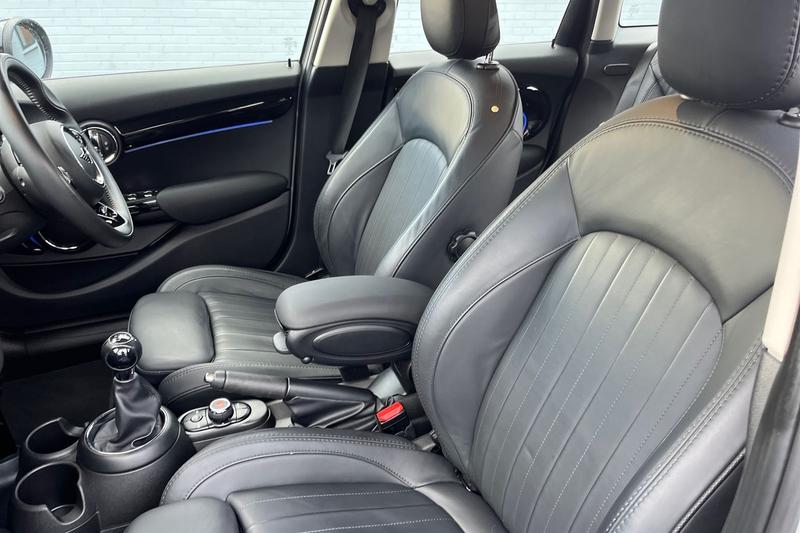 Used MINI Hatch 2019 for sale - 76611291: Photo 19