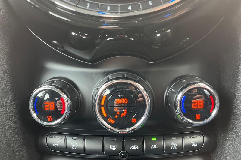 Used MINI Hatch 2019 for sale - 76611291: Photo 24