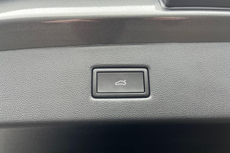 Used Ford Explorer 2025 for sale - 77248726: Photo 24