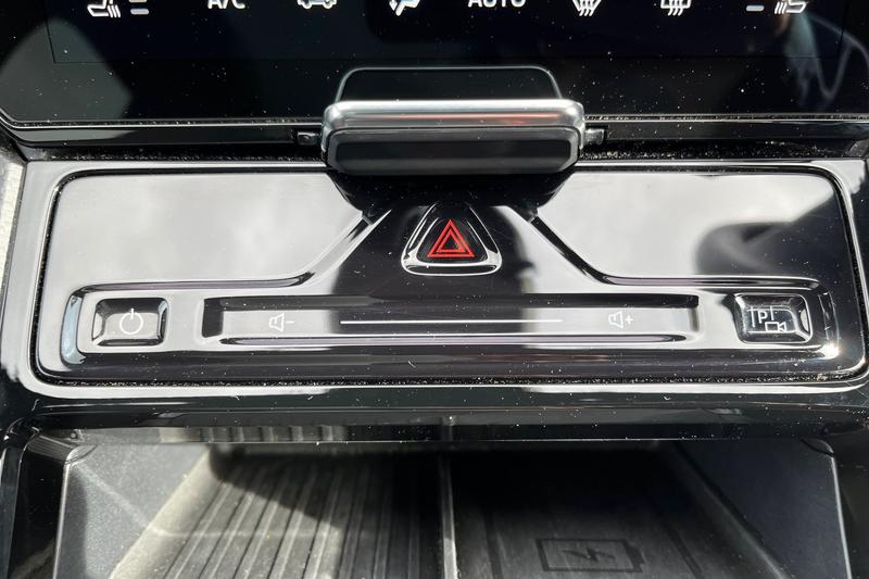 Used Ford Explorer 2024 for sale - 76748137: Photo 32