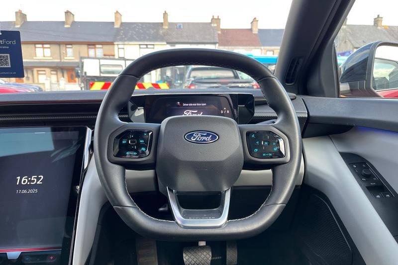 Used Ford Explorer 2024 for sale - 76972093: Photo 12