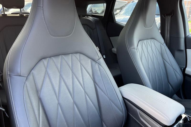 Used Ford Explorer 2024 for sale - 76972093: Photo 17