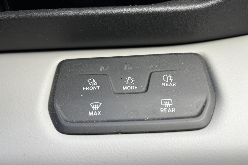 Used Ford Explorer 2024 for sale - 76972093: Photo 26