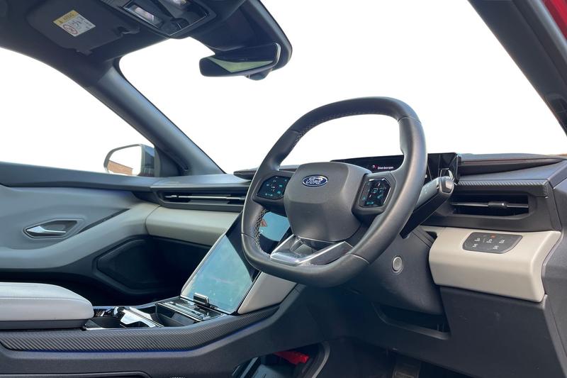 Used Ford Explorer 2024 for sale - 76972093: Photo 9