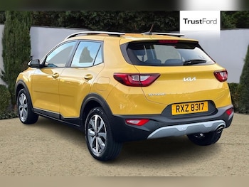 Used Kia Stonic 2022 for sale - 76539466: Photo