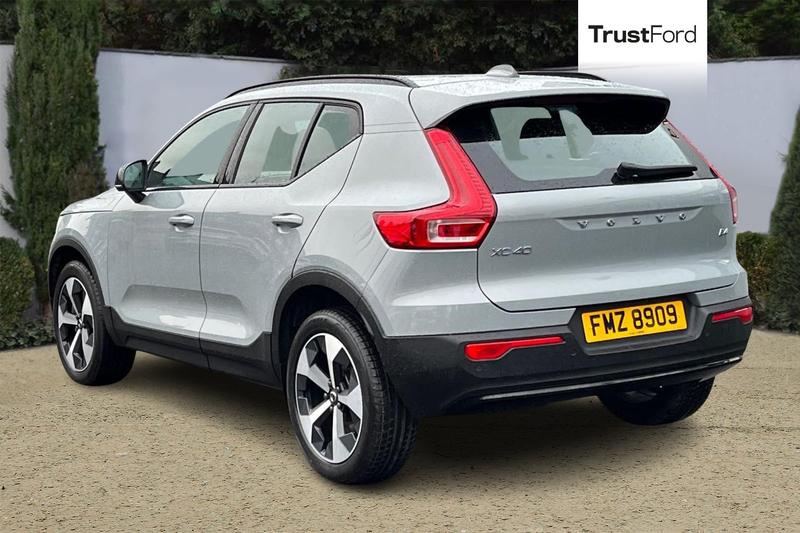 Used Volvo XC40 2024 for sale - 77388355: Photo 2