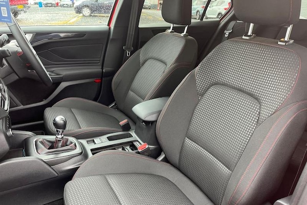 Used Ford Focus 2023 for sale - 76234800: Photo 19