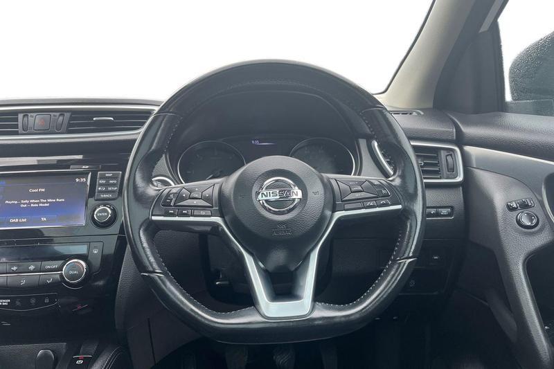 Used Nissan Qashqai 2017 for sale - 77747026: Photo 11