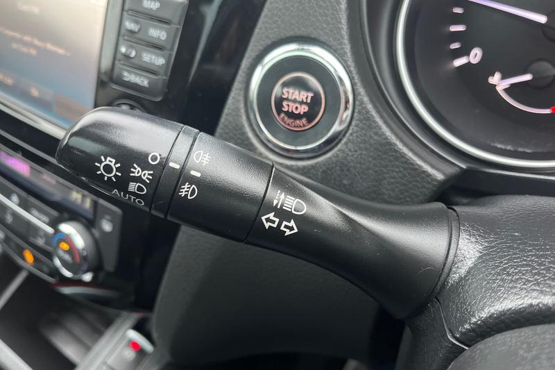 Used Nissan Qashqai 2017 for sale - 77747026: Photo 14