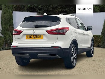 Used Nissan Qashqai 2017 for sale - 77747026: Photo