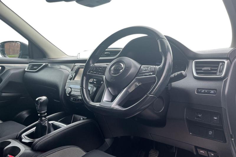 Used Nissan Qashqai 2017 for sale - 77747026: Photo 9