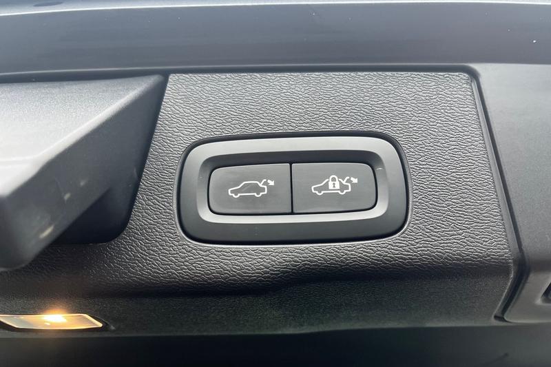 Used Volvo XC60 2024 for sale - 77254359: Photo 22