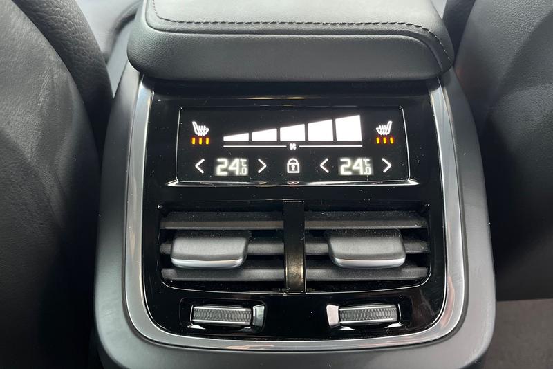 Used Volvo XC60 2024 for sale - 77254359: Photo 26