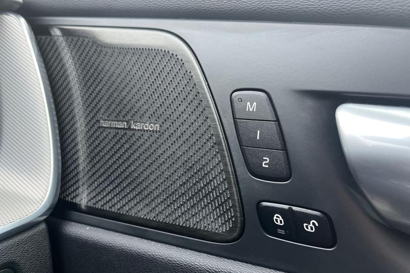 Used Volvo XC60 2024 for sale - 77254359: Photo 29