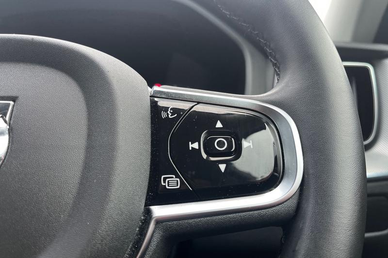 Used Volvo XC60 2024 for sale - 77254359: Photo 31