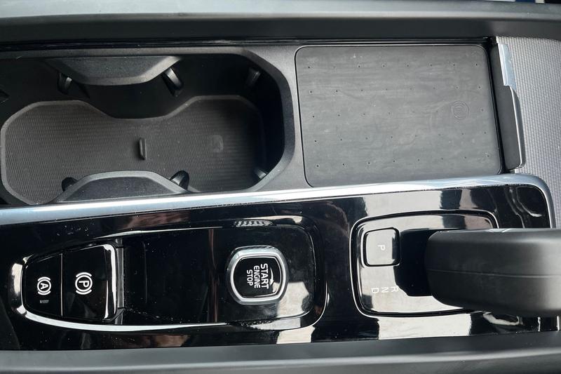 Used Volvo XC60 2024 for sale - 77254359: Photo 33