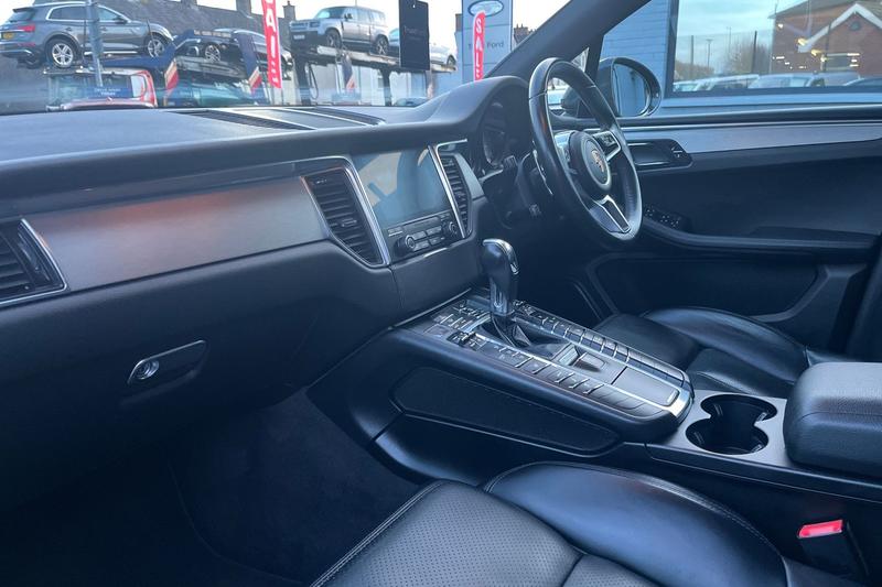 Used Porsche Macan 2016 for sale - 77231386: Photo 18