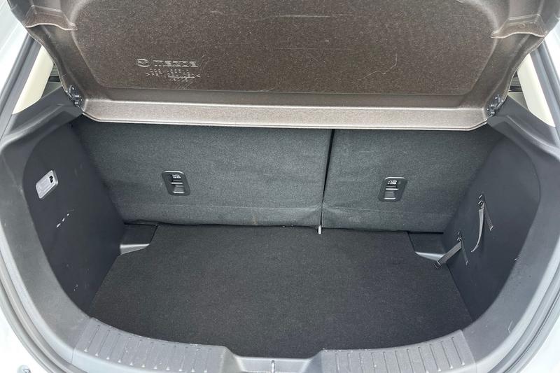 Used Mazda Mazda2 2024 for sale - 76949159: Photo 21