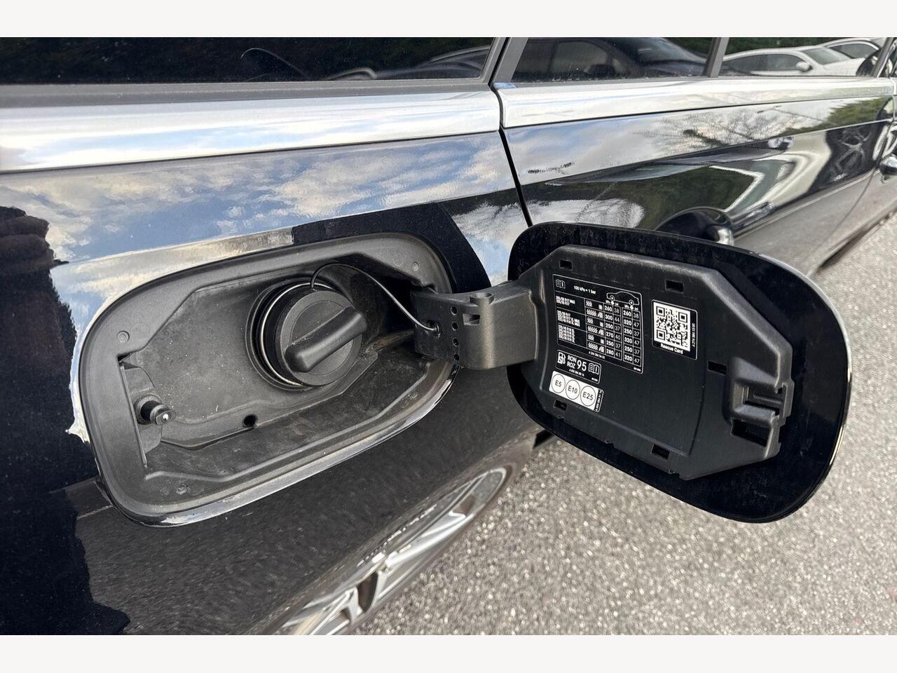 Used Mercedes-Benz C Class 2024 for sale - 76954150: Photo 16