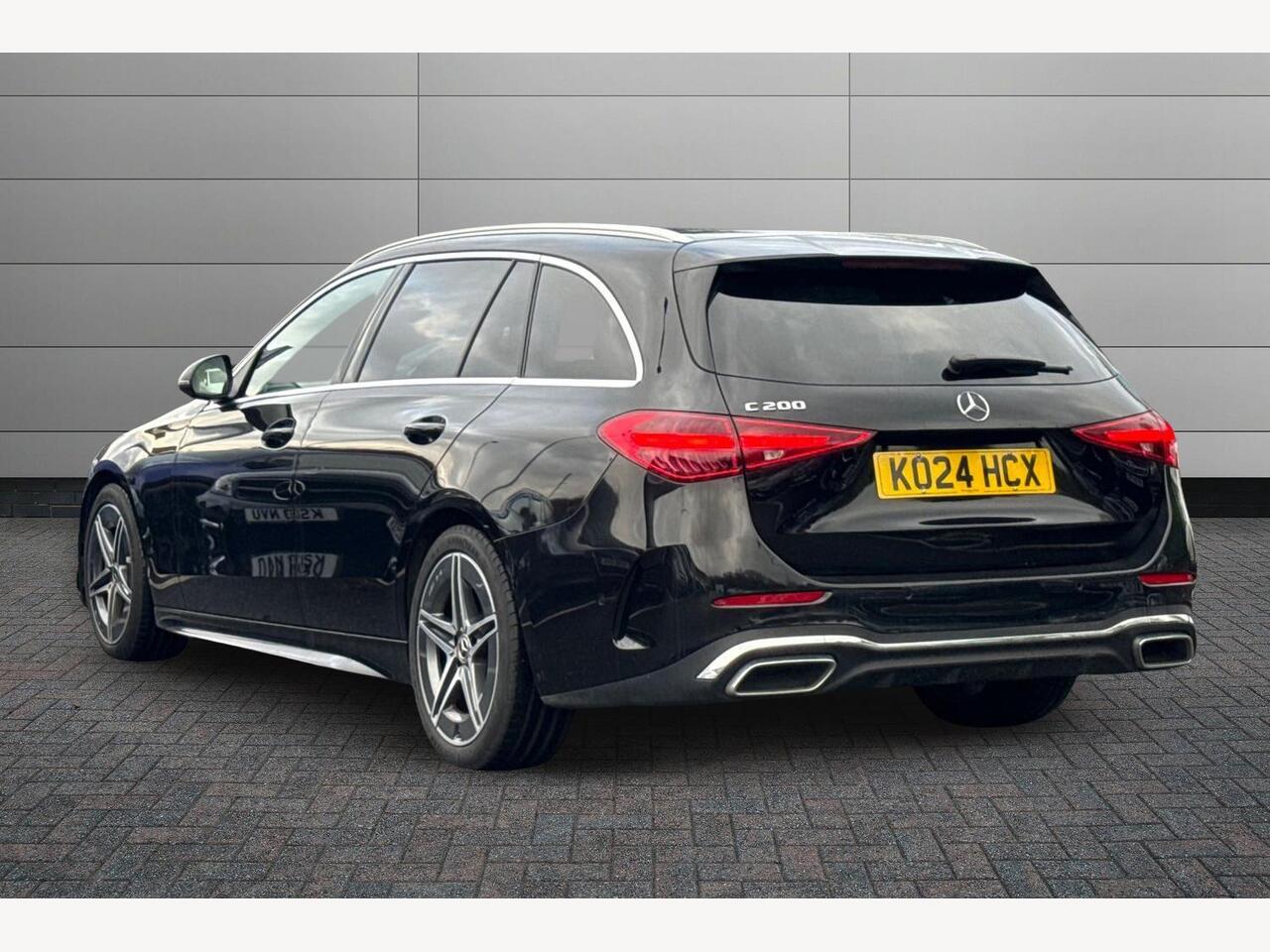 Used Mercedes-Benz C Class 2024 for sale - 76954150: Photo 2