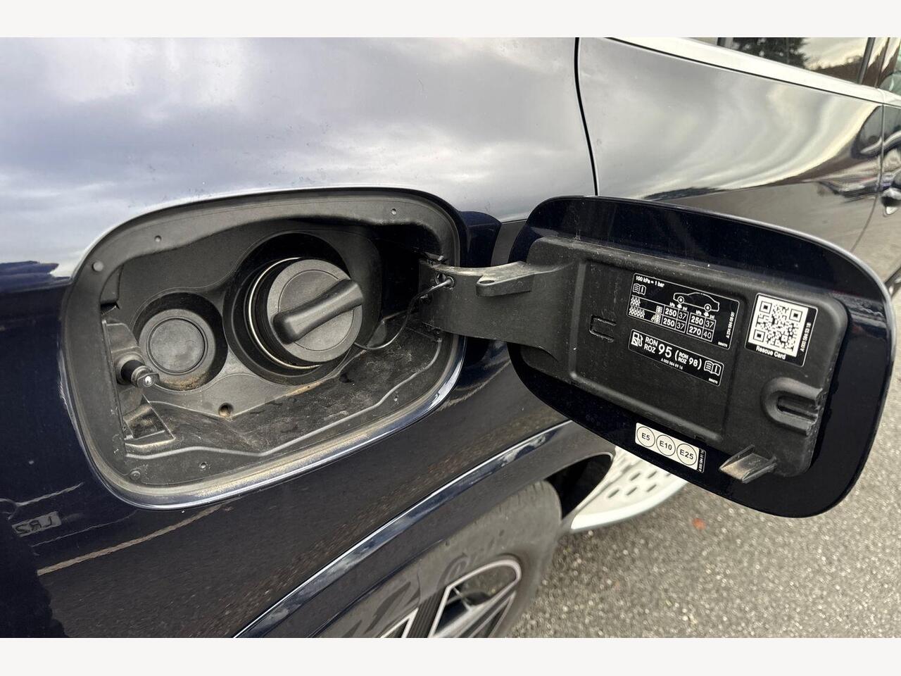 Used Mercedes-Benz GLC 2024 for sale - 76954149: Photo 16