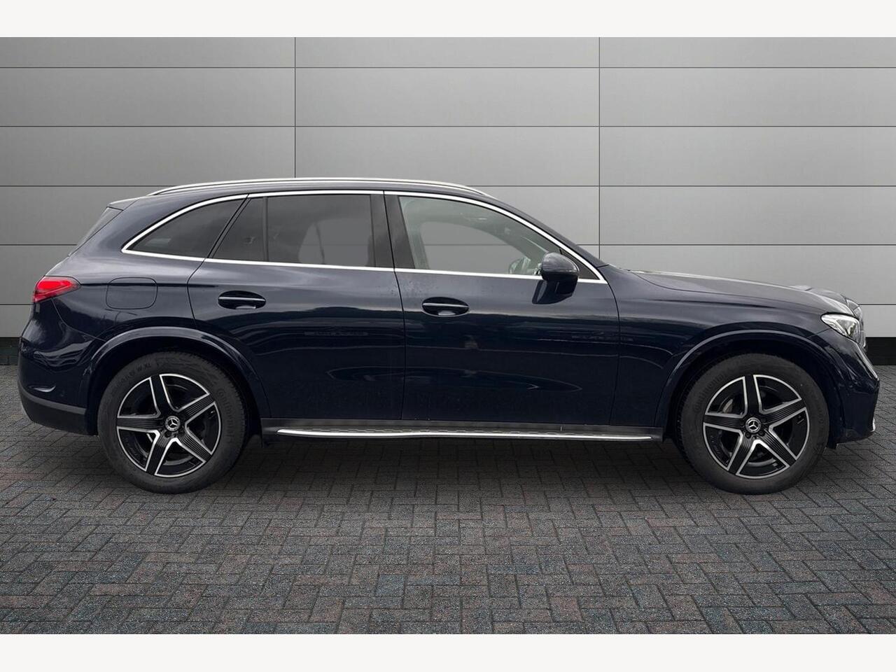 Used Mercedes-Benz GLC 2024 for sale - 76954149: Photo 4