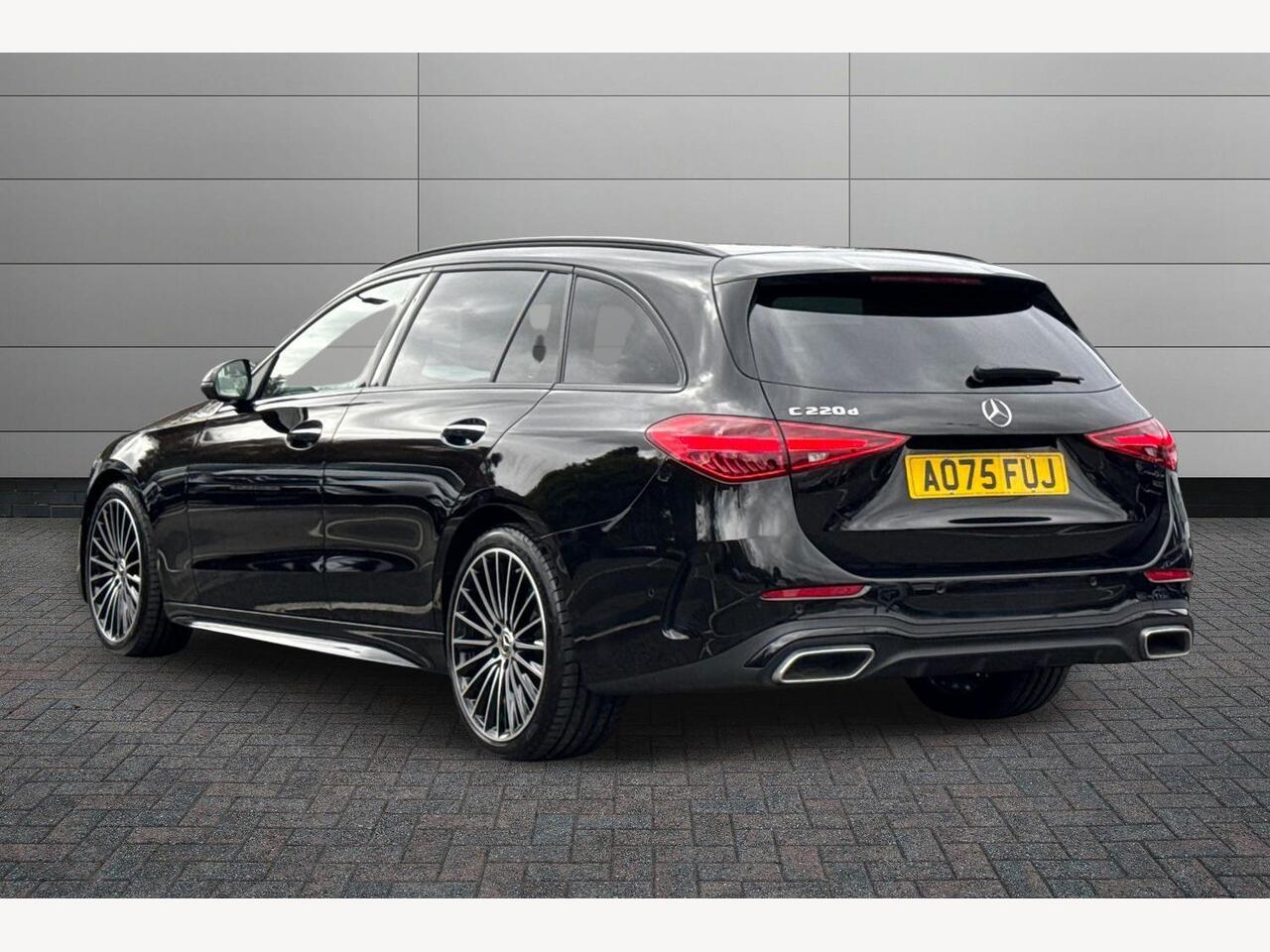 Used Mercedes-Benz C Class 2025 for sale - 77910926: Photo 2