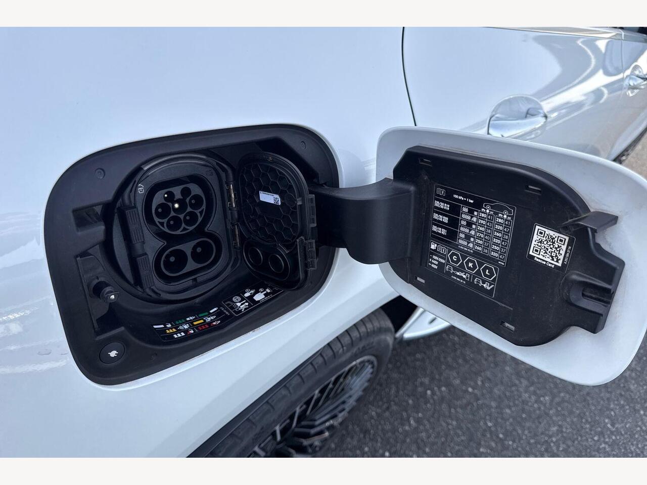 Used Mercedes-Benz EQC 2022 for sale - 78098680: Photo 16