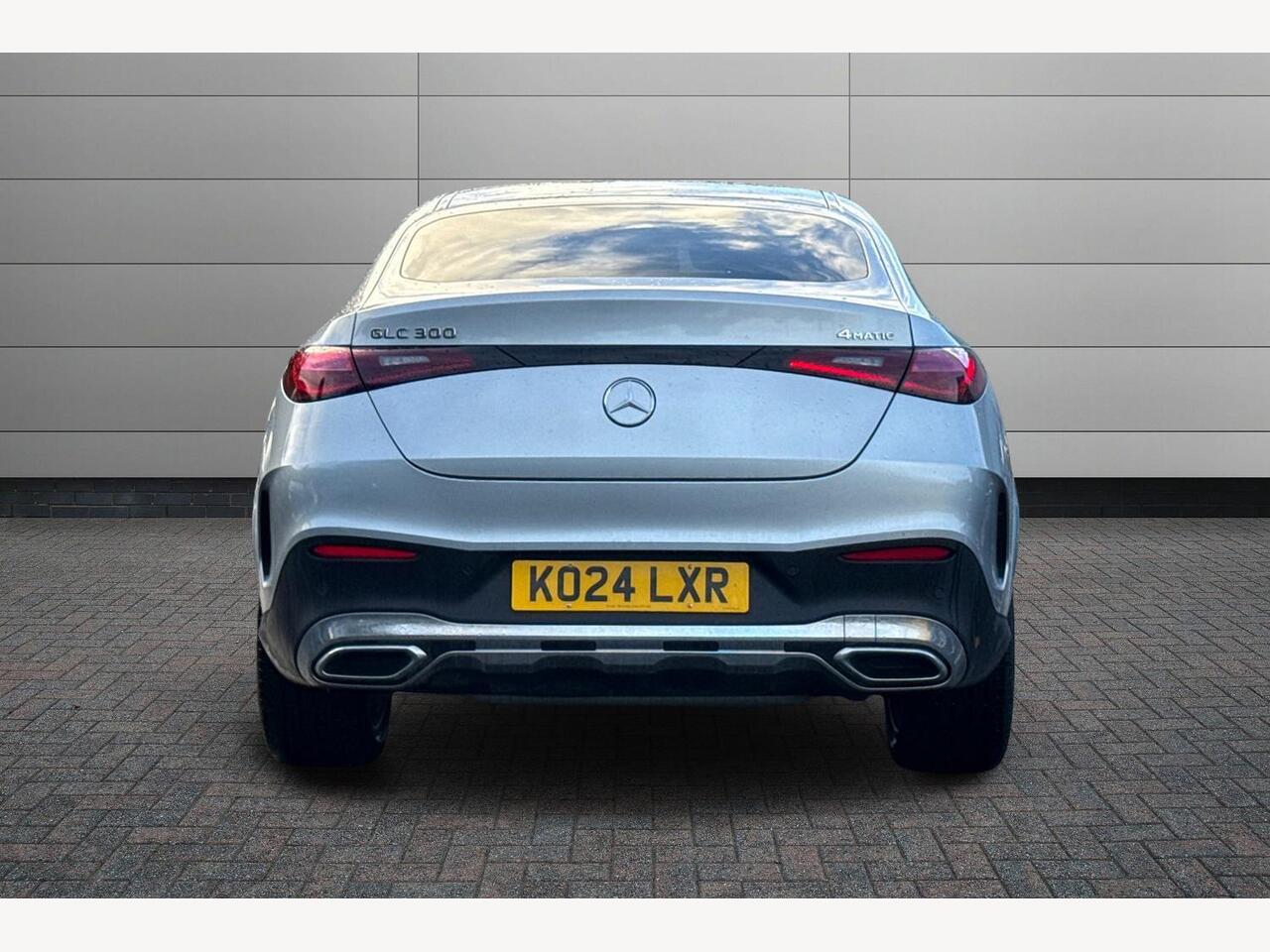 Used Mercedes-Benz GLC 2024 for sale - 76678606: Photo 4