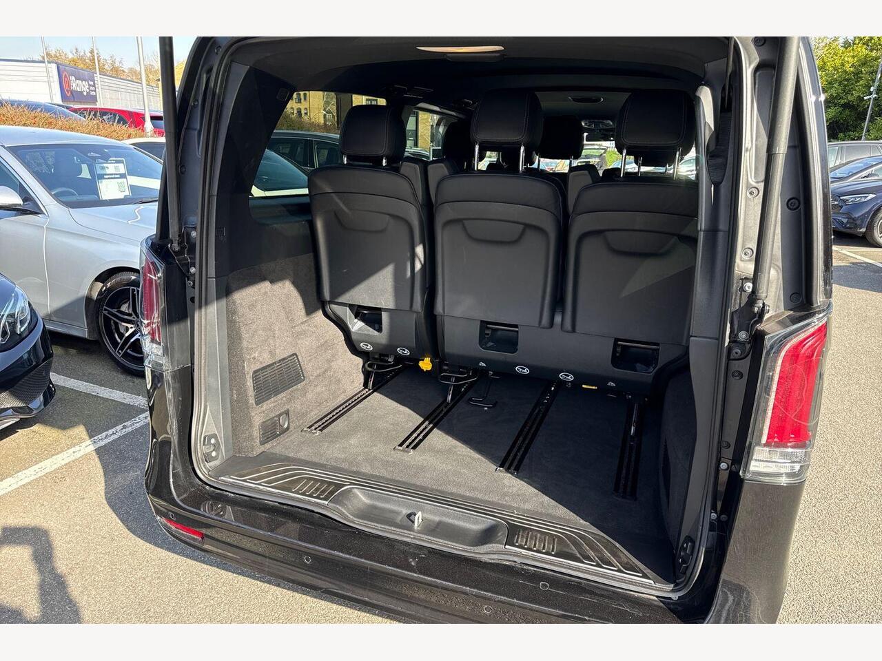 Used Mercedes-Benz V-Class 2025 for sale - 77770890: Photo 15