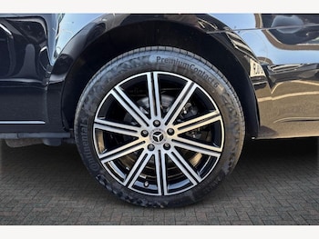 Used Mercedes-Benz V-Class 2025 for sale - 77770890: Photo